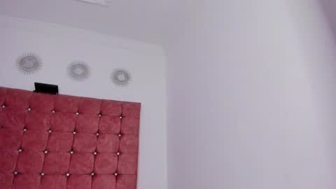 Snapshot of your_perverse_whore chatting on 01/12/25, 02:14 Salome online show from 01/12/25, 02:14