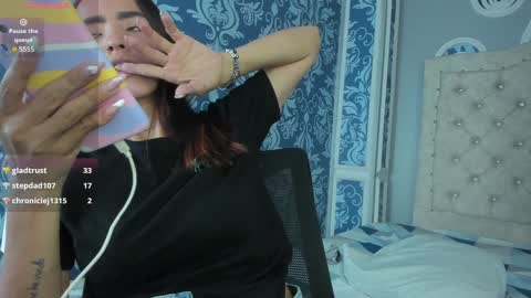 Snapshot of your_perverse_whore chatting on 01/22/25, 02:15 Salome online show from 01/22/25, 02:15