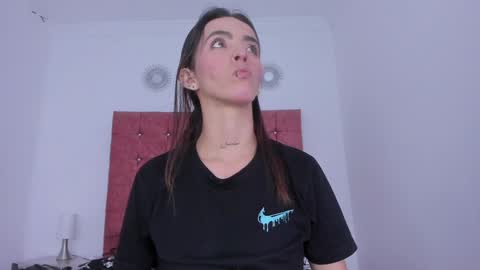 Snapshot of your_perverse_whore chatting on 01/24/25, 04:59 Salome online show from 01/24/25, 04:59