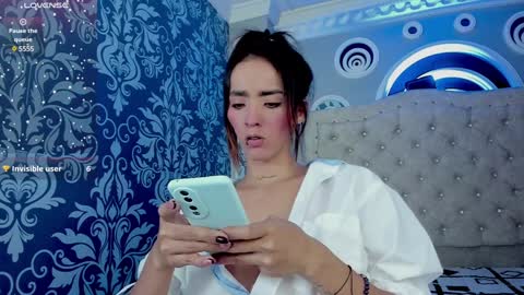 Snapshot of your_perverse_whore chatting on 02/02/25, 04:15 Salome online show from 02/02/25, 04:15