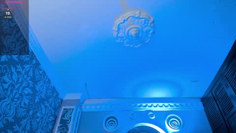 Snapshot of your_perverse_whore chatting on 02/06/25, 02:33 Salome online show from 02/06/25, 02:33