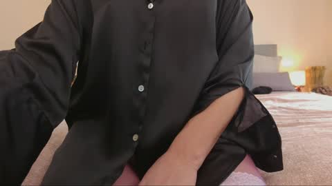 Snapshot of your_poison_girl chatting on 02/01/26, 01:31 Helena online show from 02/01/26, 01:31