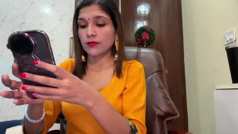 Snapshot of your_priya_77 chatting on 01/16/25, 10:53 sonam online show from 01/16/25, 10:53
