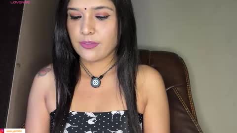 Snapshot of your_priya_77 chatting on 02/17/26, 06:14 sonam online show from 02/17/26, 06:14