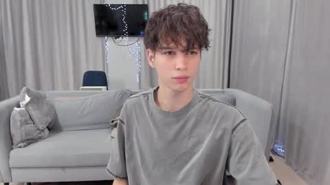 your_shy_guy online show from 01/17/25, 06:54