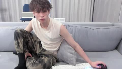 your_shy_guy online show from 01/21/25, 05:16