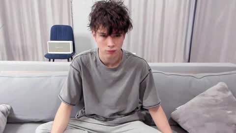 your_shy_guy online show from 01/23/25, 07:54