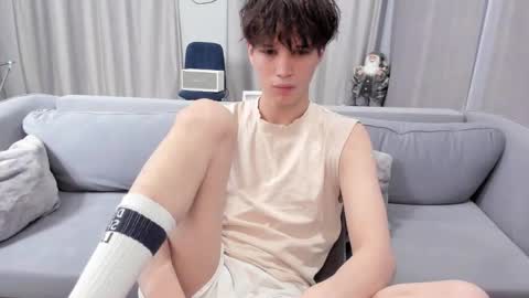 your_shy_guy online show from 01/28/25, 07:22