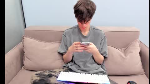 your_shy_guy online show from 10/26/25, 02:06