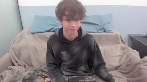 your_shy_guy online show from 06/28/26, 09:43