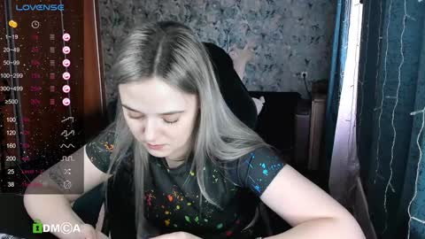 Snapshot of your_small_bunny chatting on 02/07/25, 05:20 Molly online show from 02/07/25, 05:20