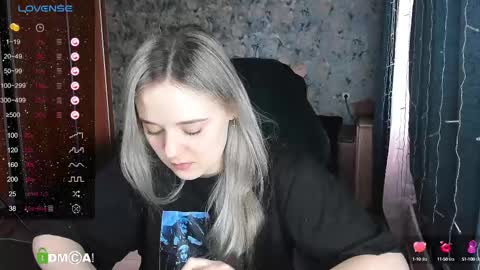 Snapshot of your_small_bunny chatting on 02/26/25, 04:58 Molly online show from 02/26/25, 04:58