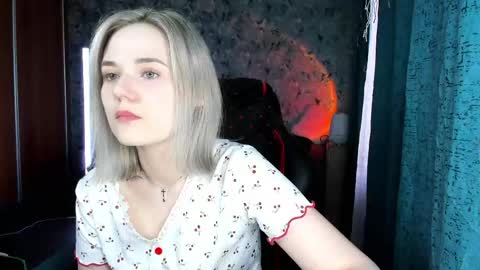 Molly online show from 05/12/26, 02:08