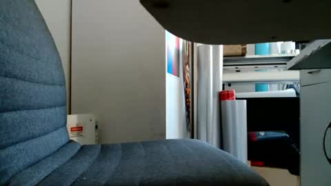 Snapshot of your_tipie chatting on 10/20/25, 01:22 your_tipie online show from 10/20/25, 01:22