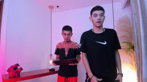 Angel online show from 05/04/26, 12:34