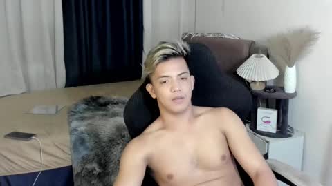 yourasian_bradley online show from 02/22/25, 07:03