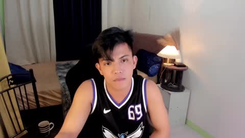 yourasian_bradley online show from 02/27/25, 06:42