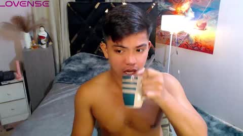 yourasian_bradley online show from 10/01/25, 09:10