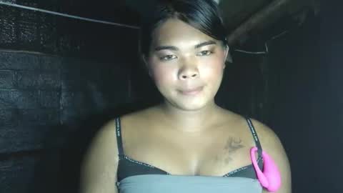 Snapshot of yourasian_kendal chatting on 05/11/26, 01:17 Kendal online show from 05/11/26, 01:17