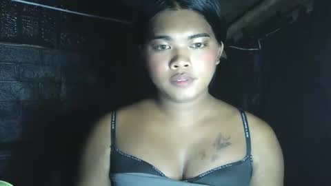 Snapshot of yourasian_kendal chatting on 05/11/26, 02:45 Kendal online show from 05/11/26, 02:45