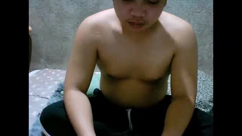 Snapshot of yourasian_lover29 chatting on 02/26/26, 01:43 yourasian_lover29 online show from 02/26/26, 01:43