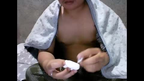 Snapshot of yourasian_lover29 chatting on 03/10/26, 01:05 yourasian_lover29 online show from 03/10/26, 01:05