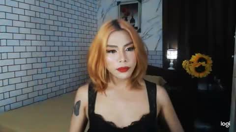 Snapshot of yourasianbigcock chatting on 09/18/25, 11:56 LEXI online show from 09/18/25, 11:56