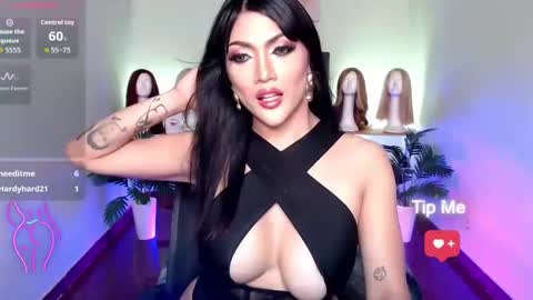 Goddess online show from 10/22/25, 11:54