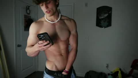 Snapshot of yourbigitalianstallion chatting on 06/24/26, 01:37 Ben online show from 06/24/26, 01:37