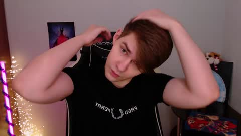 Snapshot of yourbilly chatting on 12/26/24, 02:12 Billy online show from 12/26/24, 02:12