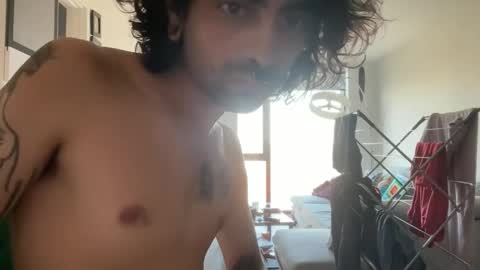 Snapshot of yourboo25 chatting on 04/24/26, 07:33 yourboo25 online show from 04/24/26, 07:33