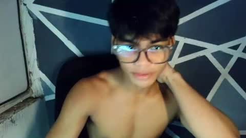 Snapshot of yourboycumrain chatting on 07/10/26, 10:34 rainy online show from 07/10/26, 10:34