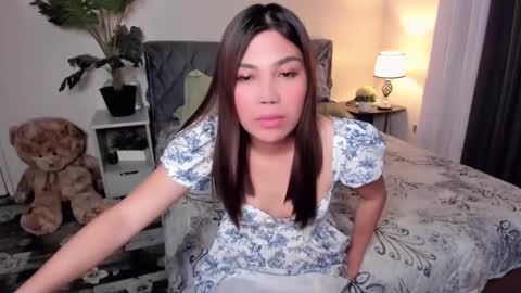 Snapshot of yourcathrinelover chatting on 01/07/25, 06:38 Cathy Murphy online show from 01/07/25, 06:38