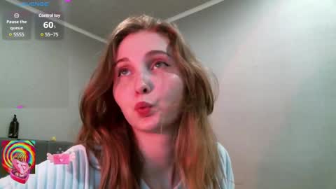 Snapshot of yourcreamyister chatting on 01/30/25, 07:04 creamysister online show from 01/30/25, 07:04