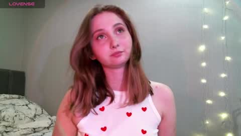 Snapshot of yourcreamyister chatting on 03/09/25, 05:06 creamysister online show from 03/09/25, 05:06