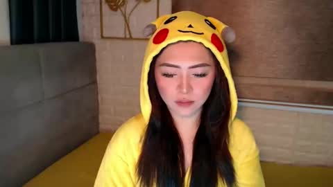 Snapshot of yourdevilsweettsx chatting on 02/28/25, 05:15 JEN  online show from 02/28/25, 05:15
