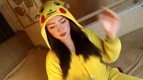 JEN  online show from 11/17/25, 10:54