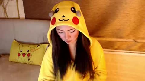 JEN  online show from 04/24/26, 04:09