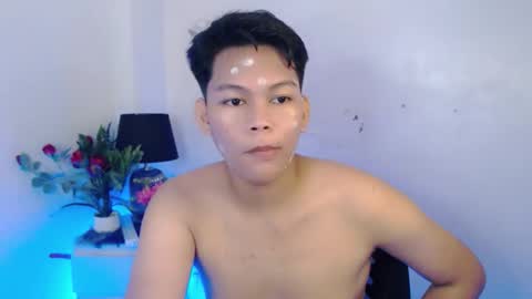 Snapshot of yourdreamboyxx chatting on 01/08/26, 03:31 HEN online show from 01/08/26, 03:31