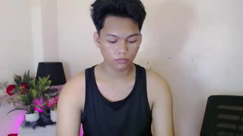Snapshot of yourdreamboyxx chatting on 01/18/26, 09:40 HEN online show from 01/18/26, 09:40