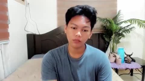 Snapshot of yourdreamboyxx chatting on 02/08/26, 11:52 HEN online show from 02/08/26, 11:52