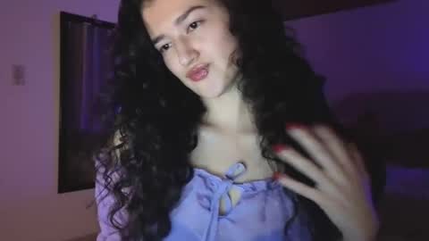 yourdreamgirl2025 online show from 04/07/26, 12:11