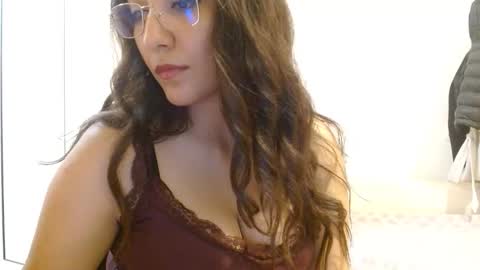 Snapshot of yourdreamgirl903309 chatting on 11/07/25, 08:20 yourdreamgirl903309 online show from 11/07/25, 08:20