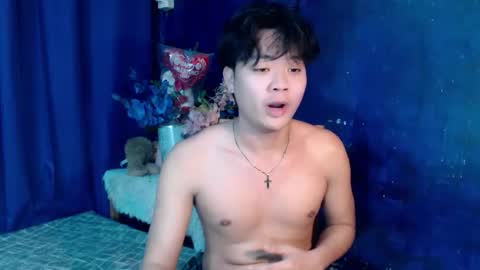 Snapshot of youre_naughtyboy chatting on 11/02/25, 06:27 NaughtyBoy online show from 11/02/25, 06:27