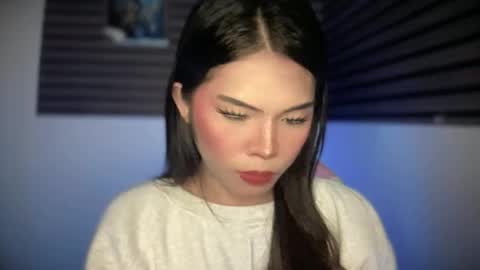 Snapshot of yourehot_pretty chatting on 06/10/26, 05:34 Do read my bio online show from 06/10/26, 05:34