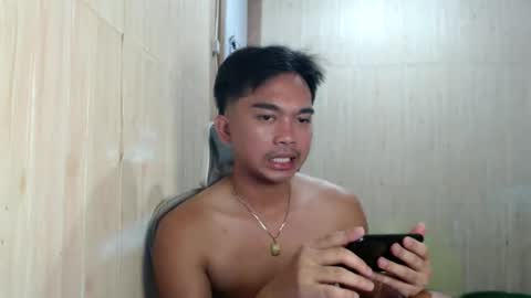 Snapshot of yourfantasyboyjr chatting on 11/20/25, 08:47 i am your dream boy JR online show from 11/20/25, 08:47