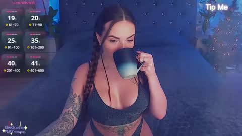 Sue online show from 12/26/24, 11:43