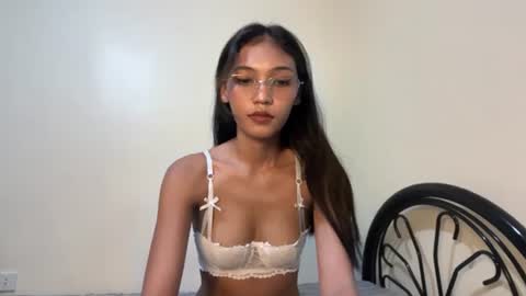 Snapshot of yourfantasyyy_ chatting on 06/21/26, 11:35 yourfantasyyy_ online show from 06/21/26, 11:35