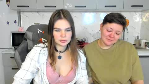 Snapshot of yourfantasyyyy_ chatting on 02/15/25, 09:26 Tina and Kate online show from 02/15/25, 09:26