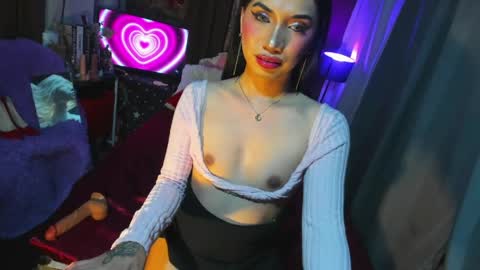 Snapshot of yourfav_camts chatting on 05/07/26, 01:49 call me ganda online show from 05/07/26, 01:49